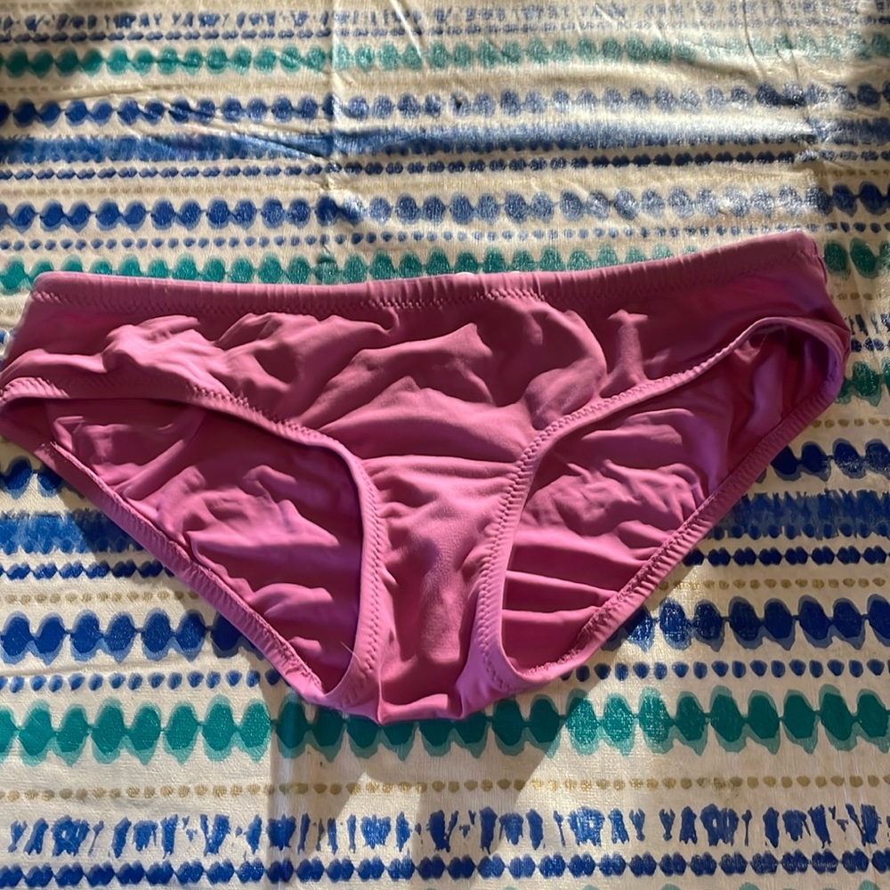 Bikini bottoms with drawstring at the waist